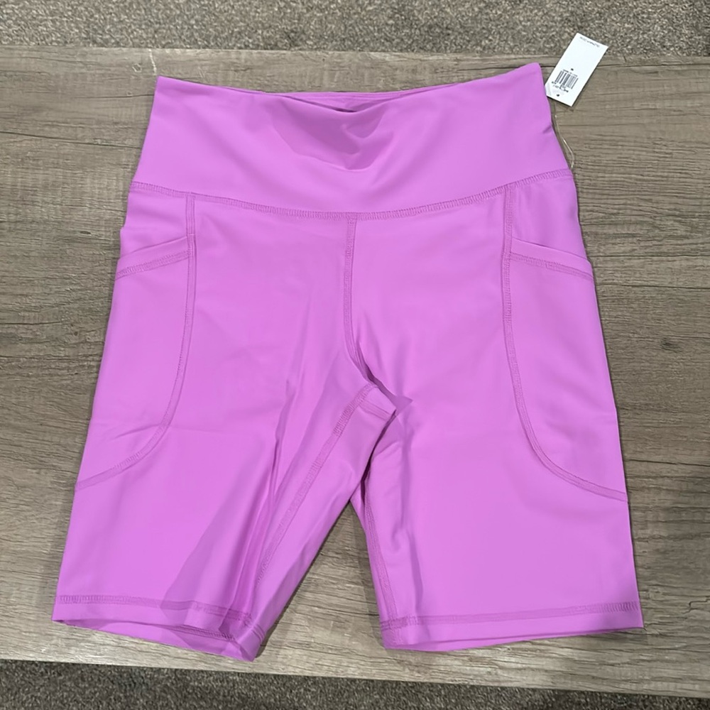 Old navy power soft high rise biker shorts.